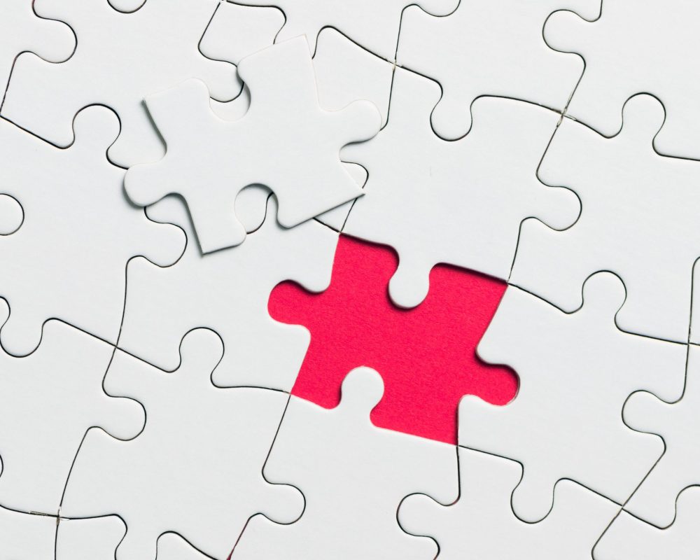 Last piece of white jigsaw puzzle to complete a mission